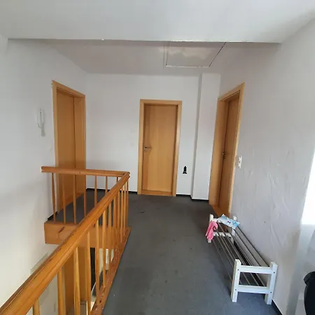 In Kreuz 49 Homestay *